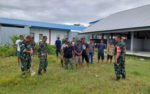 TNI Bersama Warga Bersihkan Pasar Baranti, Ciptakan Lingkungan Asri dan Sehat