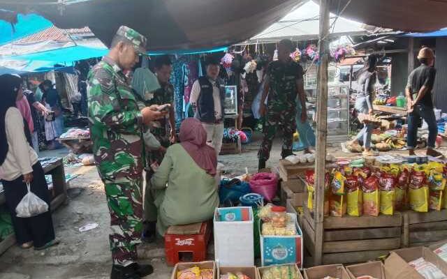 Babinsa Masuk Pasar! Ini Temuannya