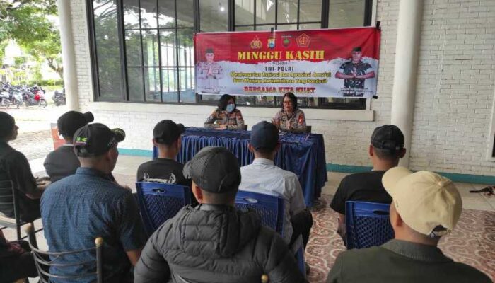 Warga Parumpa Puji Polisi, Dialog Hangat di Tengah Perumahan