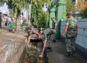 Pasiter Kodim Sidrap Turun Tangan, Drainase Kotor Disikat Habis!