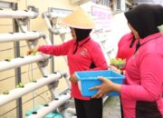 Tak Hanya Dampingi Suami, Ketua Bhayangkari Bikin Ini!