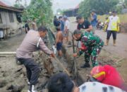 Sinergi Babinsa Kelurahan Baranti dan Warga