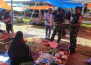 Babinsa Koramil 07/Baranti Cegah Lonjakan Sembako