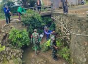 Aksi Berani Plt. Danramil 1420-01 Bikin Heboh Warga