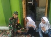 Babinsa Bagi Makan Gratis, Anak Sekolah Girang Bukan Main