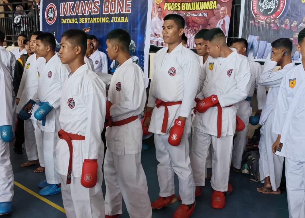 Personel Polres Sidenreng Rappang saat mengikuti Kejuaraan Inkanas Sulsel Series I 2025 di Parepare.