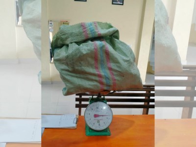 Barang bukti ganja 2,5 kg dalam karung goni hasil ungkap Polres Simalungun di kawasan wisata Danau Toba.