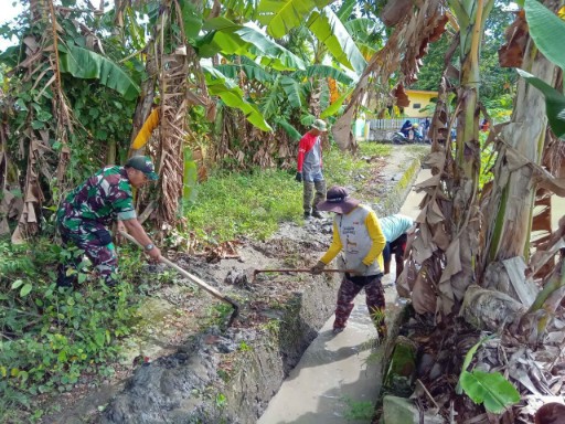Babinsa Desa Lainungan Bikin Warga Kompak