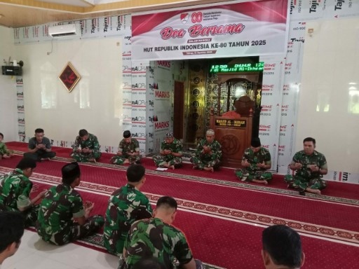 Doa bersama HUT RI ke-80 di Masjid Makodim 1420/Sidrap.