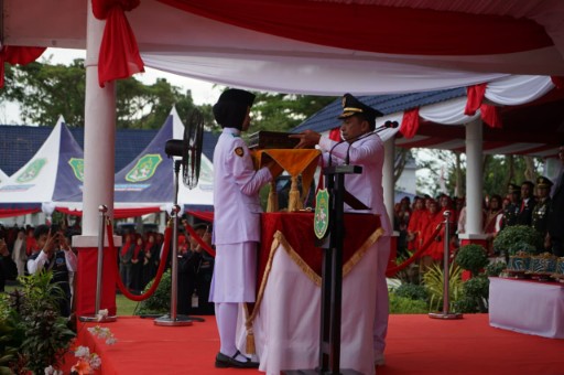 Upacara penurunan bendera HUT RI ke-80 di Sidrap bersama Dandim 1420/Sidrap.