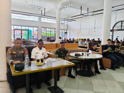 Ws. Pasiter Kodim 1420/Sidrap Letda Inf Murjalil menghadiri launching dealer resmi Zoomlion Agriculture Machinery di Sidrap.