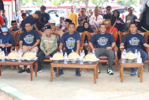Kapolres Sidrap hadiri pembukaan Turnamen Panahan Tradisional Bupati Cup 2025 di Sidrap.