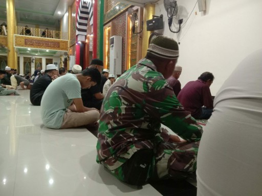 Babinsa ikut safari subuh berjamaah bersama warga di masjid
