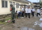 Saat Babinsa Gandeng Santri, Warga Lancirang Ikut Bangga