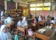 Peran Babinsa Mengalirkan Gizi ke Ribuan Pelajar Sidrap