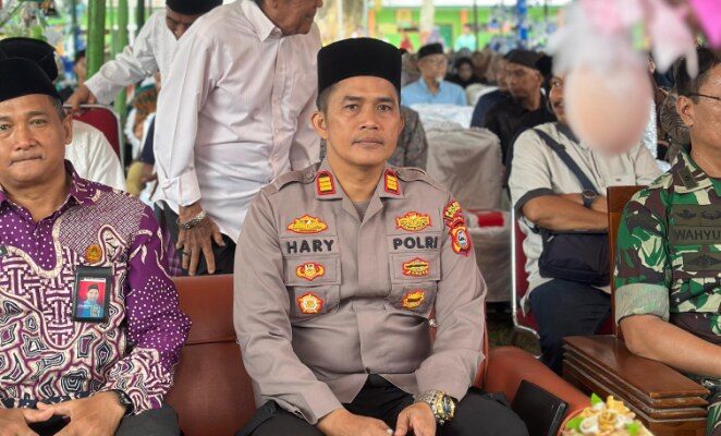 Wujud Kolaborasi, Pejabat Pemerintah dan Polri Sidrap Peringati Maulid Nabi Bersama Masyarakat dan Santri
