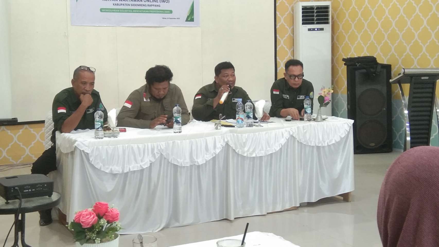 Pengurus IWO Sidrap saat memimpin jalannya Musda I tahun 2025 di Hotel Grand Sidny Pangkajene.
