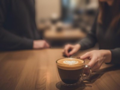 Cinta Tumbuh dari Secangkir Kopi