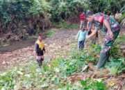 Koramil 02 Tellu Limpoe dan Santri Geruduk Sungai