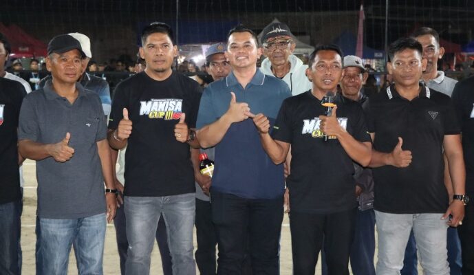 Bersama Bupati, Kapolres Sidrap Buka Tournament Volly Manisa Cup III 2025