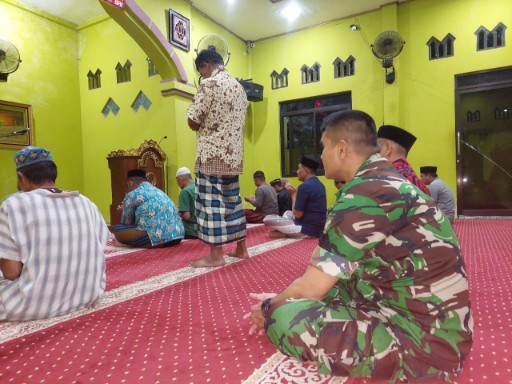 Babinsa Safari Subuh, TNI Bangun Kedekatan Lewat Komsos di Masjid
