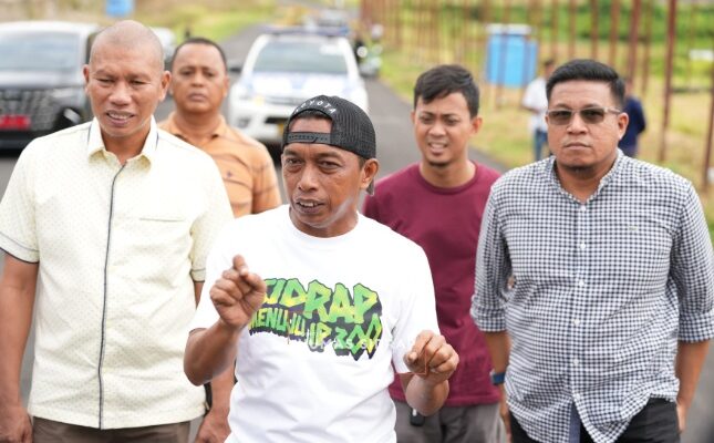 Gratis! Road Race & Drag Bike Guncang Puncak Mario, Sidrap Tutup 2025