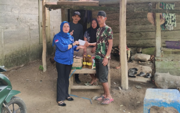 Gerak Cepat Demokrat Gowa, Korban Longsor Langsung Terima Bantuan Darurat