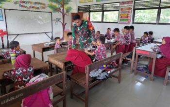 Babinsa Bukan Cuma Dampingi MBG, Ini Peran Rahasia di Balik Program Gizi Anak Sidrap
