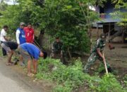 Babinsa & Warga Sidrap “Sikat” Drainase, Selokan Mampet Dibikin Tobat!