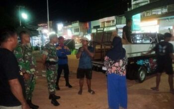 Ada Apa di Tanru Tedong? Personel Koramil & Damkar Beri Edukasi Warga