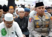 Kapolres Sidrap Fantry Taherong Sambut Ustad dengan Peci Hitam dan Seragam Cokelat, Rakyat Tenang