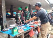 Dua Personel Koramil 07/Baranti Sisir Lapak Pasar, Ada Misi Rahasia di Baliknya?