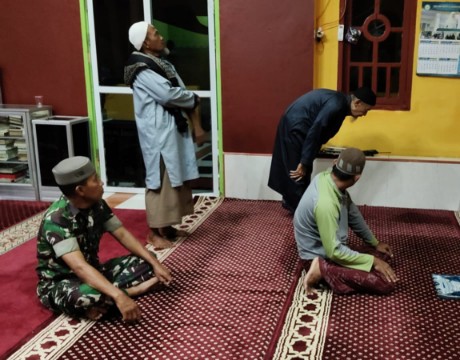 Subuh Bergerak! Babinsa Serentak Sambangi Masjid di Sidrap