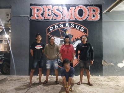 Tim Pegasus Resmob Jeneponto Gasak Maling HP Saat Panen Padi