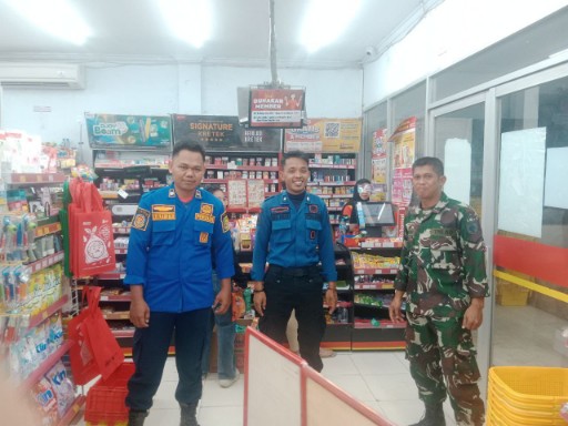 Amparita Dapat Perhatian Serius! Babinsa Tellu Limpoe dan Damkar Beri Edukasi