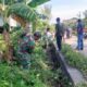 Karya Bakti Bersih-bersih Saluran Air, Babinsa Sipodeceng Sinergi dengan Warga