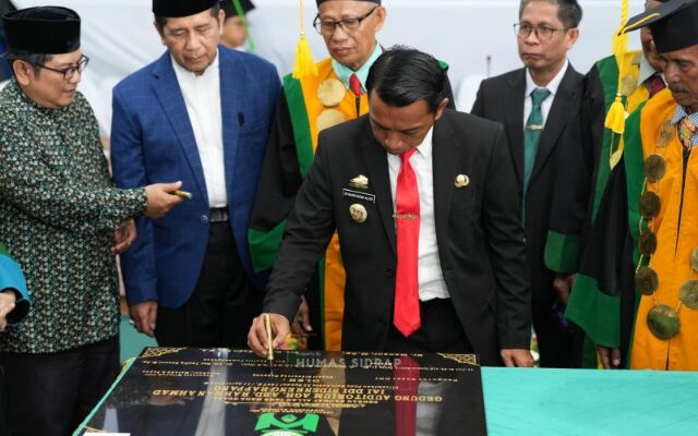 Bupati Sidrap Teken MoU Kampus IAI DDI