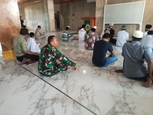 Babinsa Kodim 1420/Sidrap Pantau Kamtibmas Subuh!