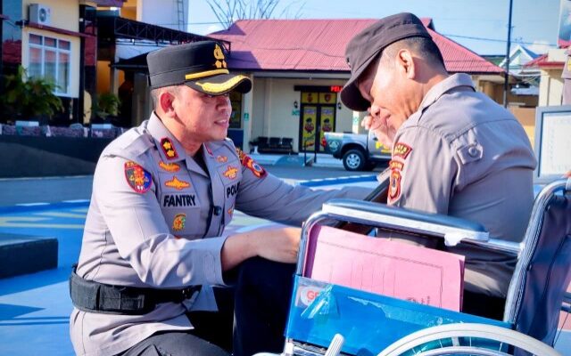 Isak Tangis Pecah, AIPDA Arwan Rahim: Bangga Dipimpin Kapolres Sidrap